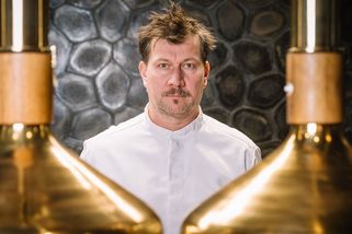 Kuchaře učí na školách blbosti. Chci to změnit, říká michelinská hvězda Sahajdák - Seznam Zprávy